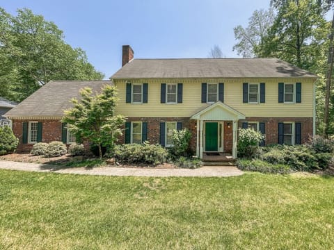 Spacious 4BR 2.5 BA 3200 sf home in a sought after North Raleigh neighborhood.