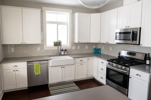 Gourmet kitchen equipped with all you need