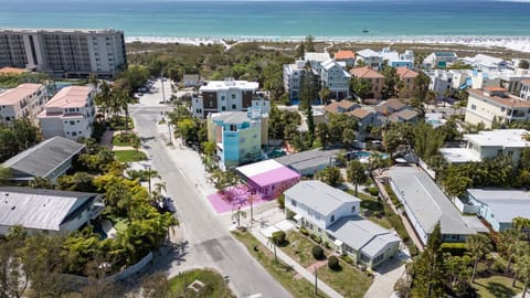 Beach access point is in the top left-center of this photo, the vacation home is highlighted in pink