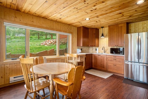 Frontier Mountain Retreat Estes Park, although there is no stove a full size fridge and microwave are available for use.