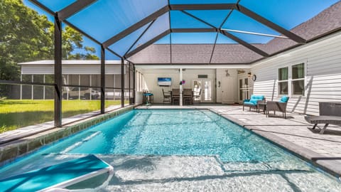 Welcome to Southern Charm (Foley) - Private Saltwater Pool