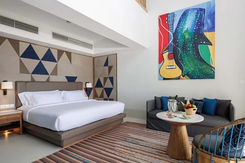 Unit with King size bed