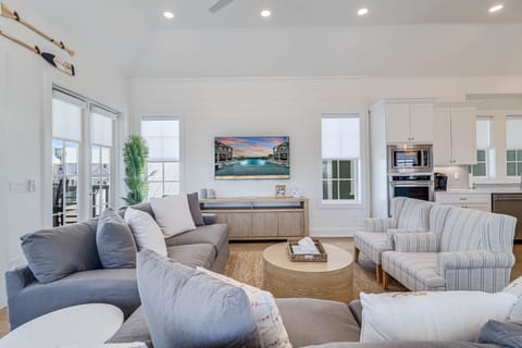 Living Room, 2nd Floor