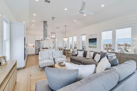 Living Room, 2nd Floor