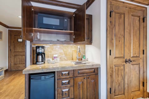 AspenMtnResidences-16A2-4759