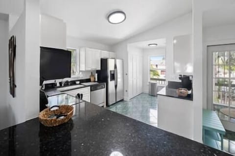 399f54a3 c655 4a08 ac7c f32a5cb010cf