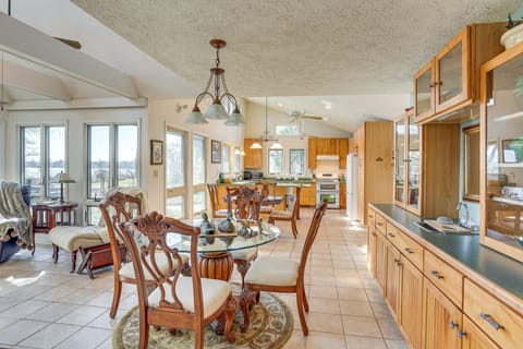 Dining Area | Dishware & Flatware Provided | 1st Floor