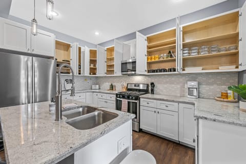 Not featured in the pictures, dishwasher is located in the kitchen island!