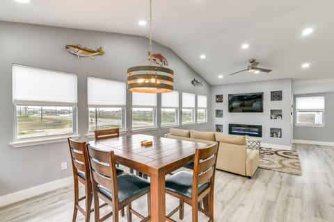 Freeport Vacation Rental | 3BR | 3BA | Stairs Required | 1,571 Sq Ft
