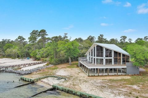 Welcome to Arnica Bay Bliss!