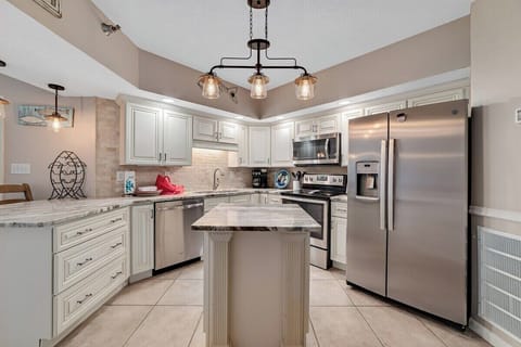 Updated and fully equipped kitchen