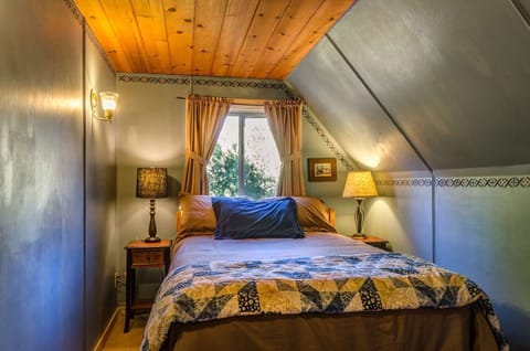 Bedroom with Double Bed