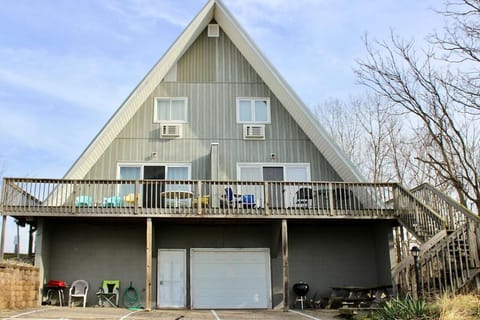 Take the side Stairs - Side Deck for Access to Front Door!