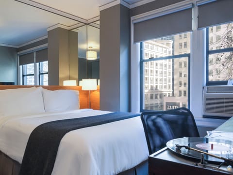 Unit with 1 Double size bed