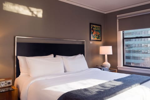 Unit with 1 King size bed