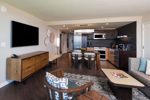 Ocean Tower by Hilton Grand Vacations_8.jpg