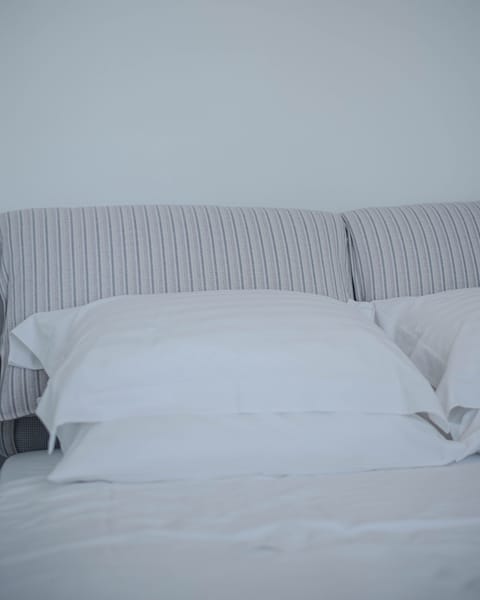 MilosWaves Main Bedroom