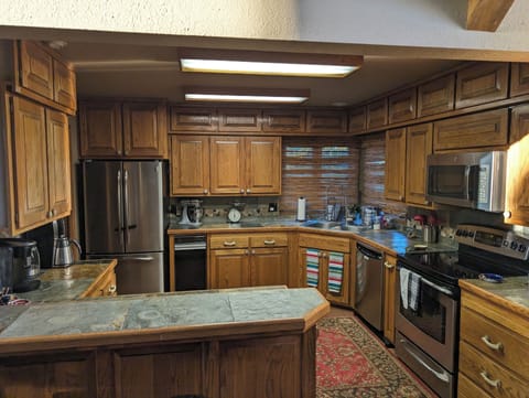 PXL 20240204 235426853