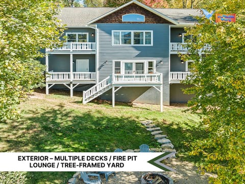 Great views from 4 balconies and lower deck at 3200 ft elevation.