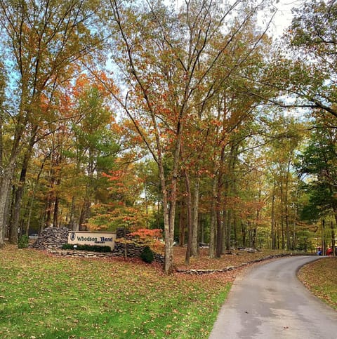 Welcome to Woodson Bend Resort