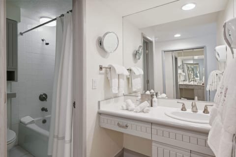 1709933465841-1443-8