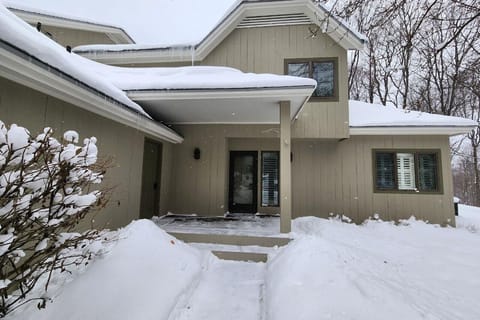 Exterior Entry Front