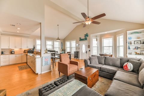 EVEN IN THE KITCHEN, YOU'RE PART OF THE CONVERSATION