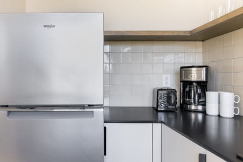 Full suite of appliances.