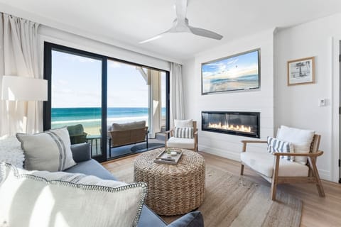 This unit is furnished with clean, modern decor, high quality furniture, and is professionally deep-cleaned before your stay.