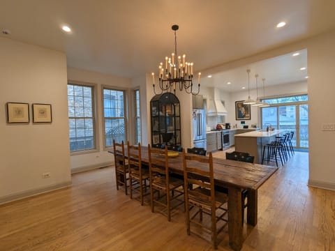 Large 10 foot dining table that seats 8 comfortably.