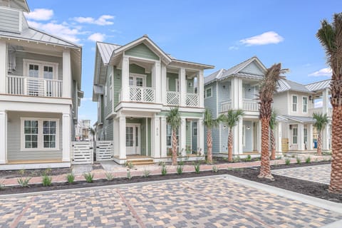 Welcome to Meet Out Back!