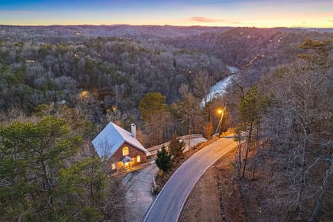 Located in the mountains close to Coosawattee River