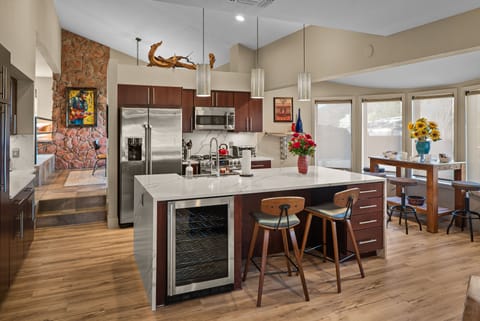 Kitchen - 77 Wild Horse Mesa - Vivid Vacation Rentals Sedona - Kitchen - 77 Wild Horse Mesa - Vivid Vacation Rentals Sedona