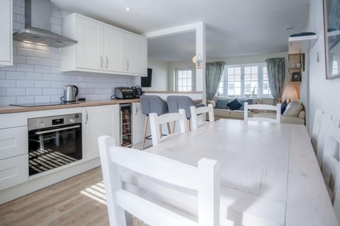 Eddie's - 2 Bedroom Chalet – Scurlage (4842)