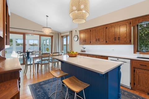 Seating for two at the island adds seating for your group.