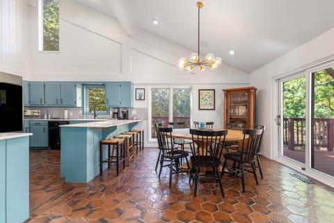 Dining Area | Dishware & Flatware Provided | Main Level