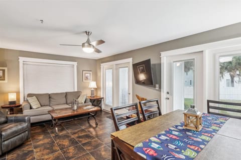 interiors-dining area-127738131