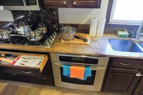 5ceabe5f 2406 4fdd 9491 90716b9b5994