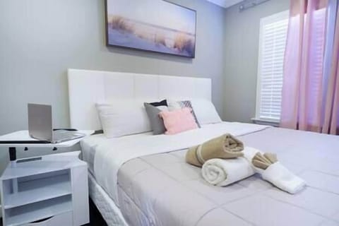 59eee013 24bc 46ee 869c cd5eede65053