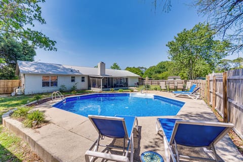 Pensacola Vacation Rental | 3BR | 2BA | 1,543 Sq Ft | Stairs Required