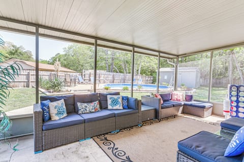 Screened Lanai | Pool View | Seating Area