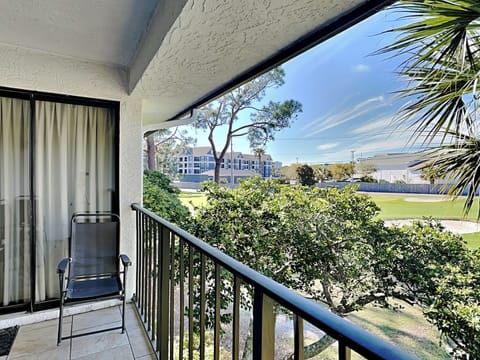 Welcome to Edgewater Villa #2012