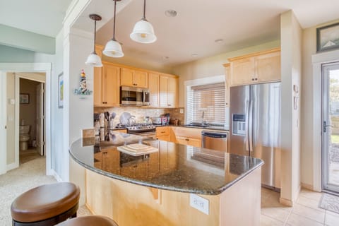 Kitchen 2 Wandering Whale