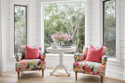 Sitting Area Off Kitchen