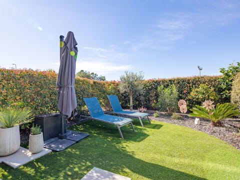 Water, Plant, Property, Sky, Azure, Swimming Pool, Tree, Shade, Leisure, Composite Material