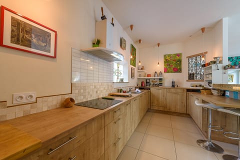 Airbnb waterfront lake 