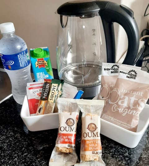 Coffee, Milk,Cereal,Rusks