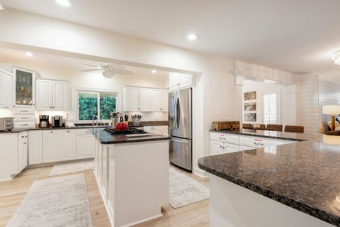 109 Carolina Ave-112