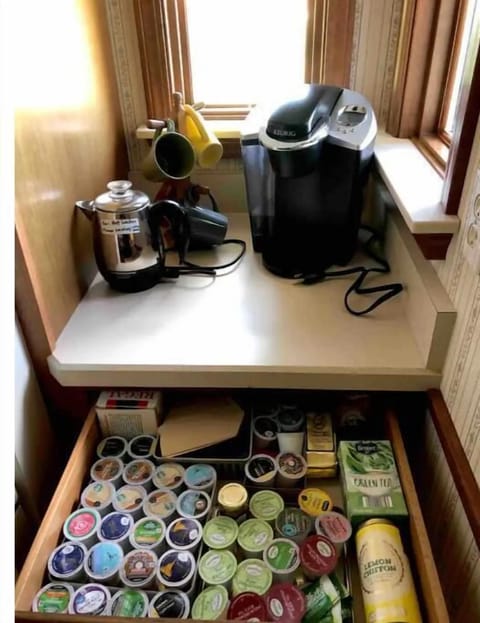 Coffee maker and Keurig, hot pot, and supplies