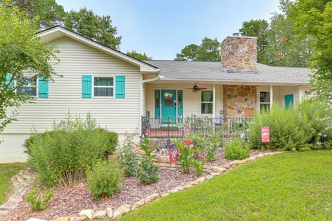 Property Exterior | Single-Story Home